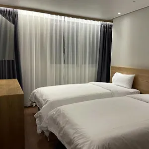 The Garden Otel